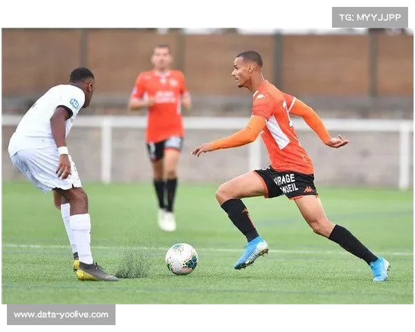 洛里昂顽强拼搏，升班马之路彰显坚韧精神